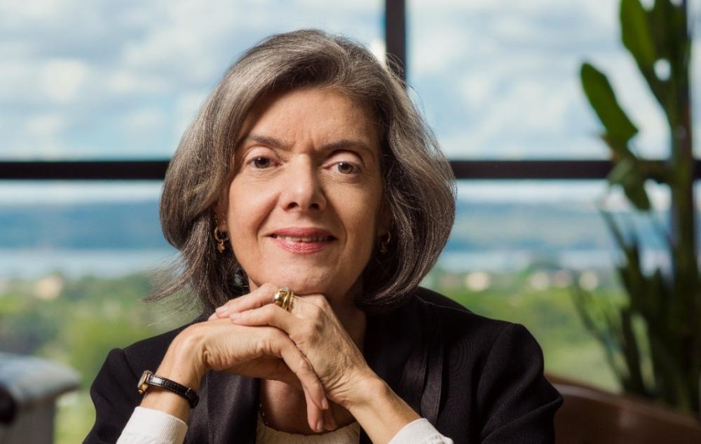 CÁRMEN LÚCIA PEDE DESCULPAS AO POVO BRASILEIRO E DIZ QUE CORTE GEROU “INTRANQUILIDADE”