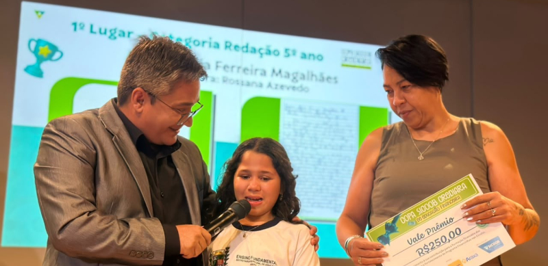 ALUNOS DA REDE MUNICIPAL DE ARAXÁ SÃO PREMIADOS EM COMPETIÇÃO DE EDUCAÇÃO FINANCEIRA