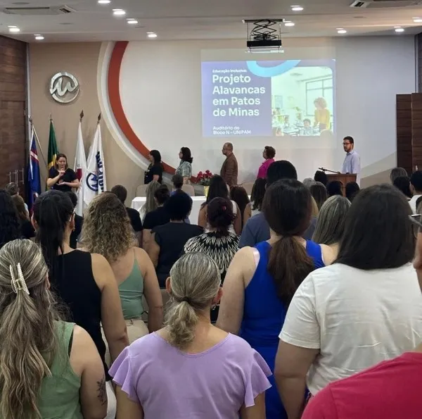 Patos de Minas conclui Projeto Alavancas e avança na criação do Plano Municipal de Educação Especial Inclusiva