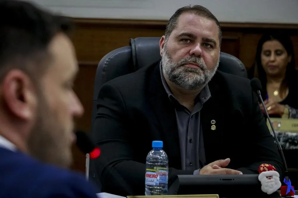 Vereador pressiona Codau por mudanças nos horários de racionamento e cobra resposta da Prefeitura