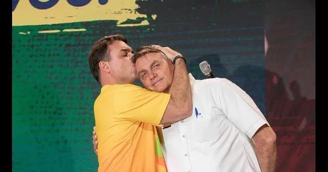Flávio Bolsonaro assume pré-candidatura e cita “missão de Jair preso”: sucessão vira batalha aberta para 2026