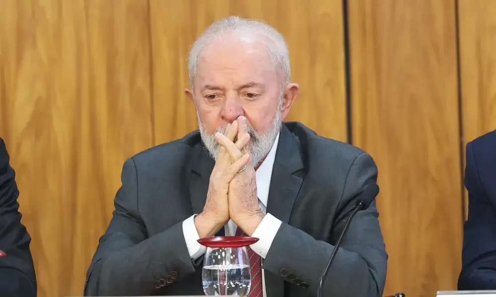 Governo Lula bate recorde histórico de cargos comissionados e reacende debate sobre aparelhamento do Estado