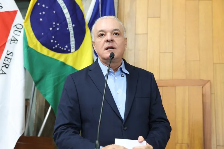 Prefeito promete maior pacote de obras da história e anuncia reforço policial enquanto Câmara retoma trabalhos