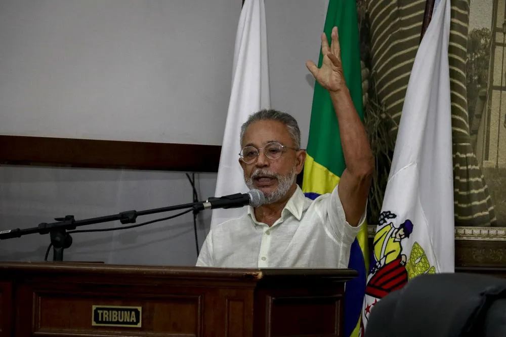 Unidade de saúde sem médica gera revolta e vereador dispara críticas duras contra gestão municipal em Uberaba