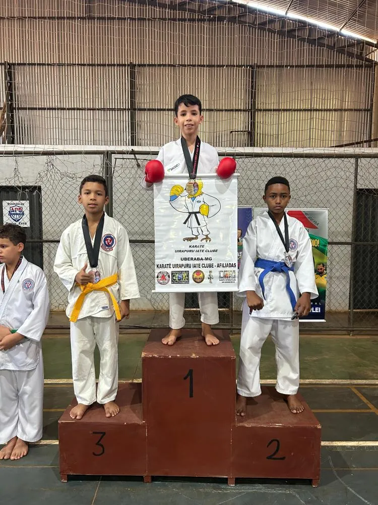 Equipe de karatê do Uirapuru conquista 21 medalhas na final do Circuito Mineiro em Uberaba