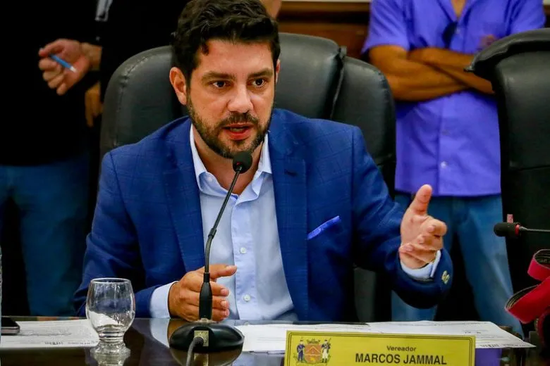 Vereador quer proibir conta unificada de água e lixo em Uberaba e mira cobrança da Codau