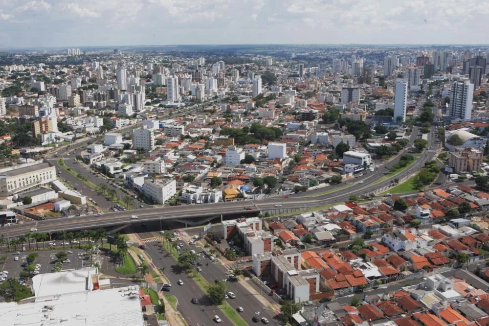 Uberlândia dispara na balança comercial, supera US$ 607 milhões e volta ao azul após dois anos de queda