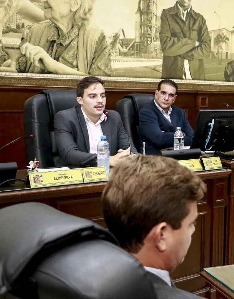 Condenados por inelegibilidade poderão assumir cargos efetivos na Prefeitura de Uberaba após mudança na lei