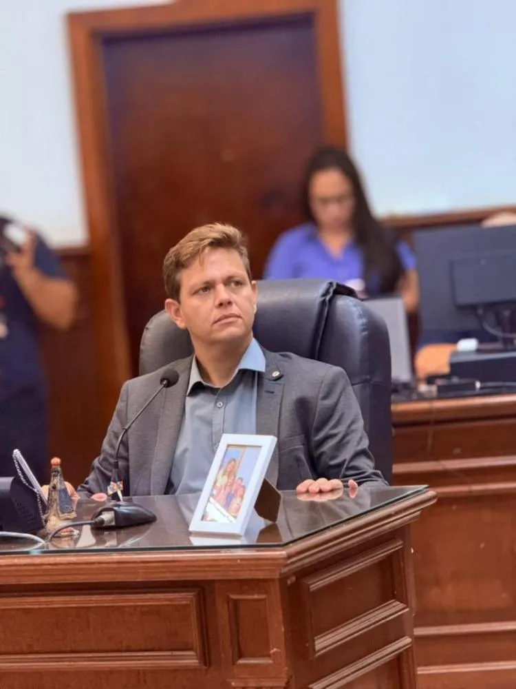 Vereador propõe crédito para famílias comprarem uniformes escolares em Uberaba