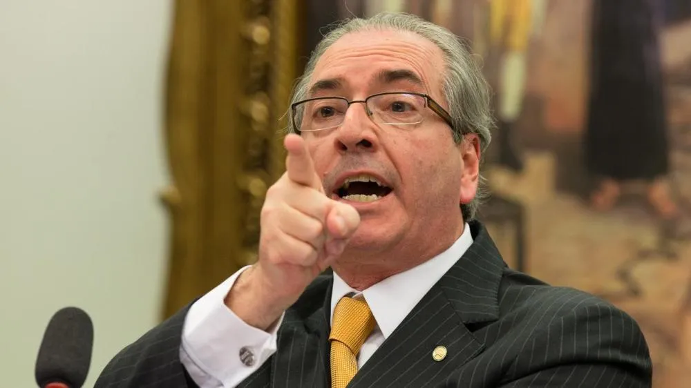 Crítica política vira caso judicial e coloca Eduardo Cunha no centro de nova polêmica em Uberaba