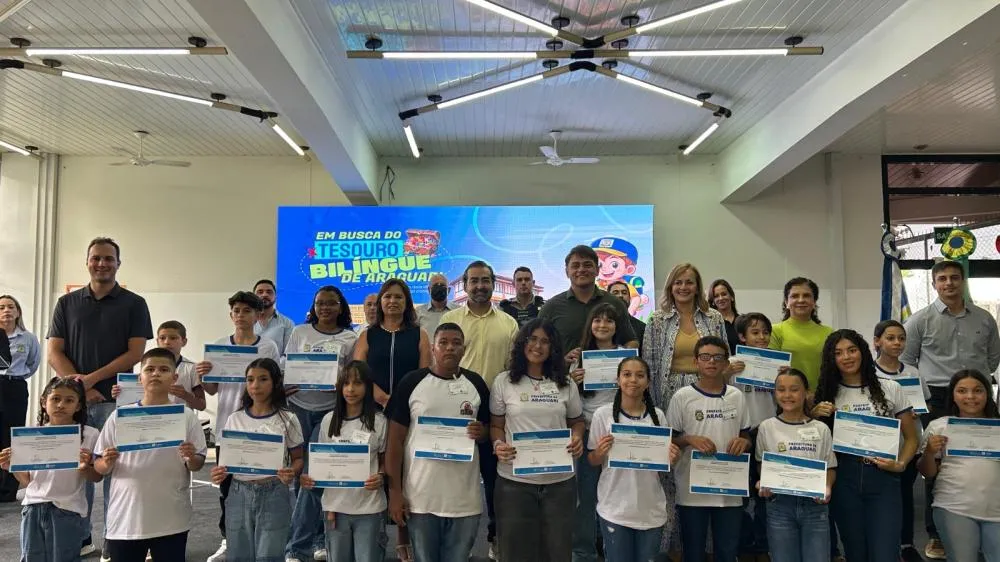 Inglês nas escolas públicas: promessa de revolução educacional em Araguari levanta debate