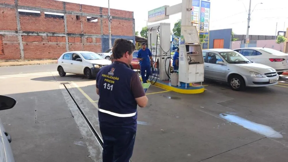Golpes contra consumidores aumentam e Procon vai às ruas alertar população em Uberaba