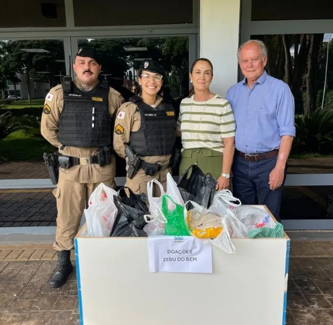 Polícia Militar transforma treinamento em ação social e mobiliza doações em Uberaba