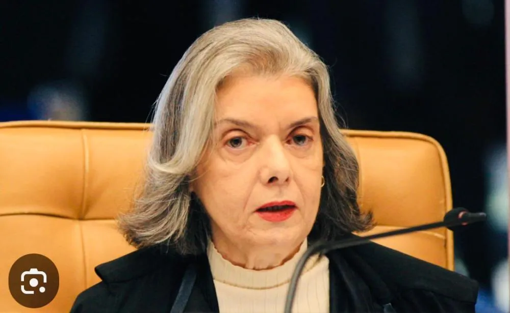 A ESPERANÇA NAS MÃOS CERTAS